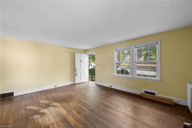 2259 Sherwood Drive, Winston-salem, NC 27103