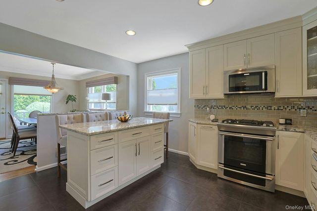 21 Soundview Drive, Eastchester, NY 10709
