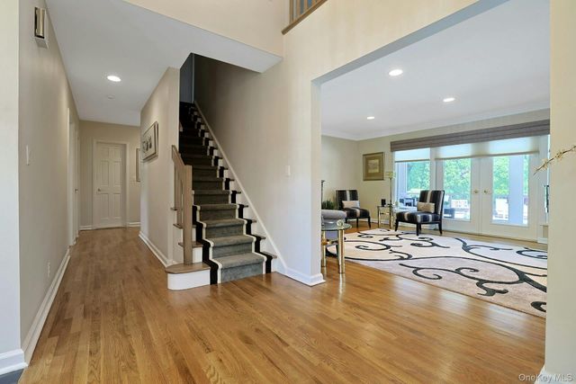 21 Soundview Drive, Eastchester, NY 10709
