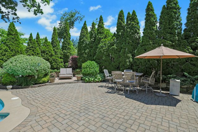 21 Soundview Drive, Eastchester, NY 10709