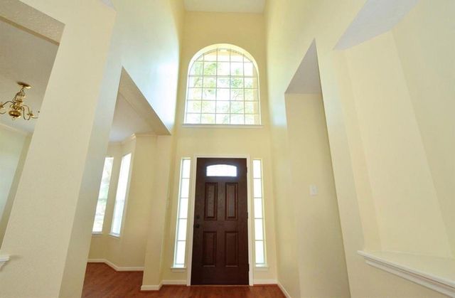 15410 Oak Lake Glen Dr, Sugar Land, TX 77498