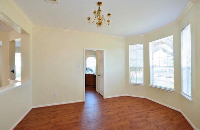 15410 Oak Lake Glen Dr, Sugar Land, TX 77498