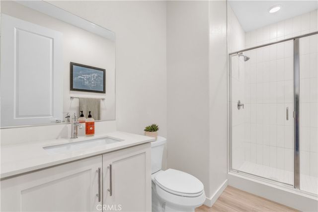 27582 Manzanita, Valencia, CA 91381