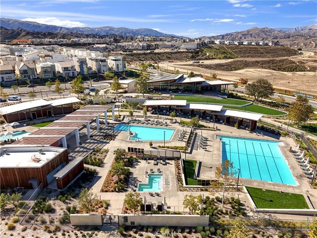 27582 Manzanita, Valencia, CA 91381