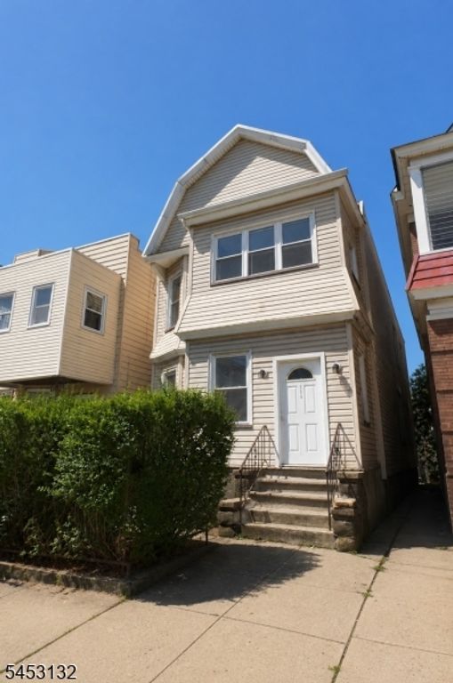 143 Pearsall Ave, Jersey City, NJ 07305 — exterior