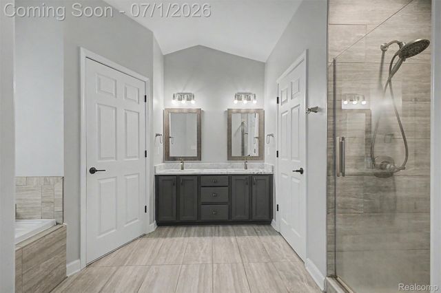 8179 Creekside Drive, Westland, MI 48185