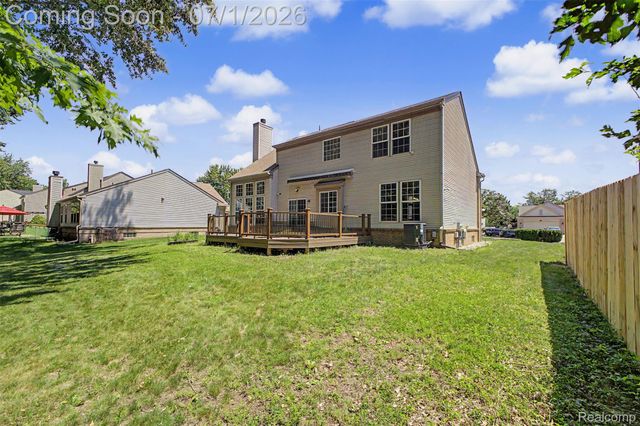 8179 Creekside Drive, Westland, MI 48185
