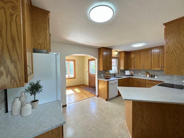 36999 Stanchfield Lake Road NW, Dalbo, MN 55017