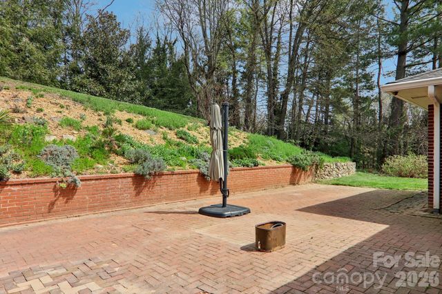 80 Sunset Drive, Marshall, NC 28753