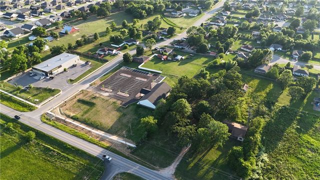 15615 & 15621 Highway 94, Pea Ridge, AR 72751