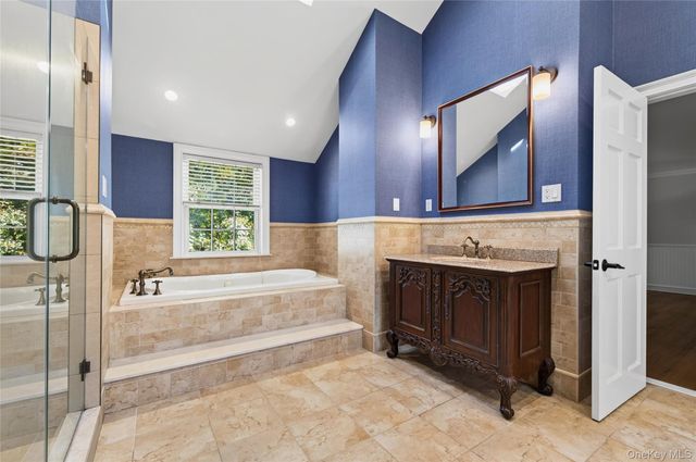 108 Kingsbury Road, Garden City, NY 11530