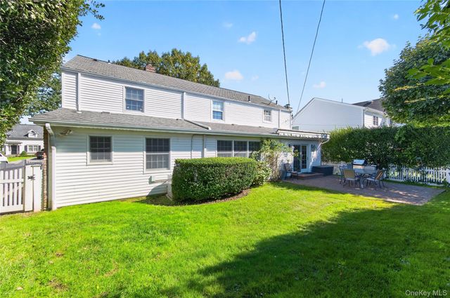 108 Kingsbury Road, Garden City, NY 11530