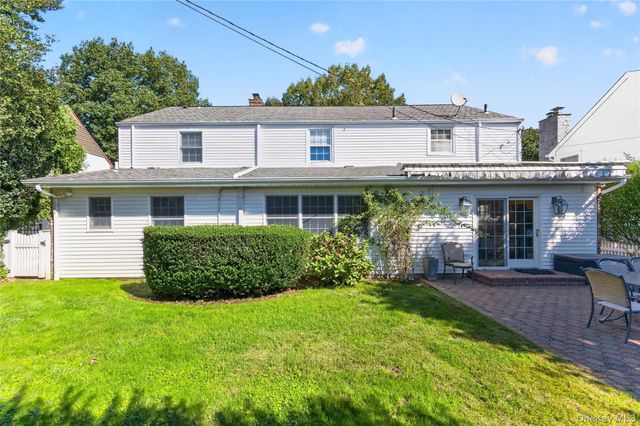 108 Kingsbury Road, Garden City, NY 11530