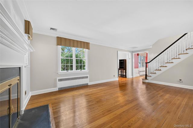 108 Kingsbury Road, Garden City, NY 11530