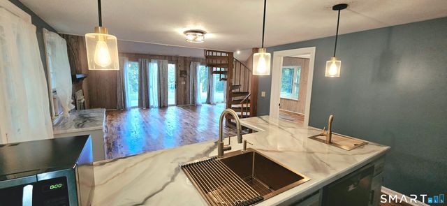 187 West Avon Road, Avon, CT 06001