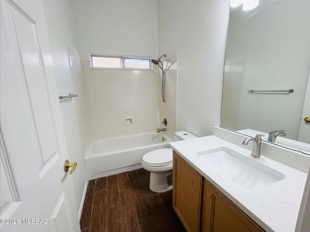 12490 N Wayfarer Way, Oro Valley, AZ 85755