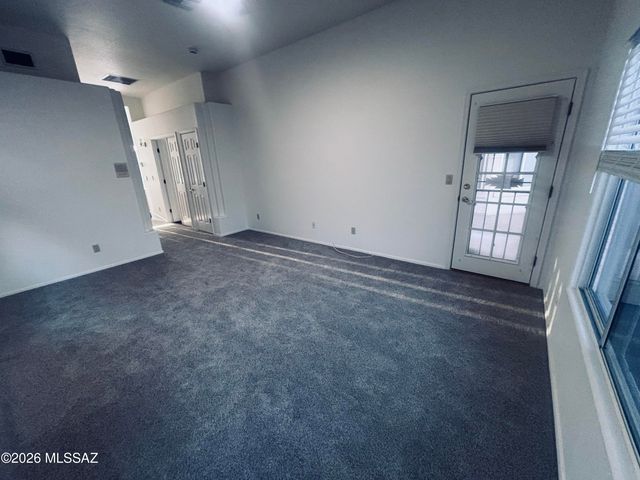 12490 N Wayfarer Way, Oro Valley, AZ 85755