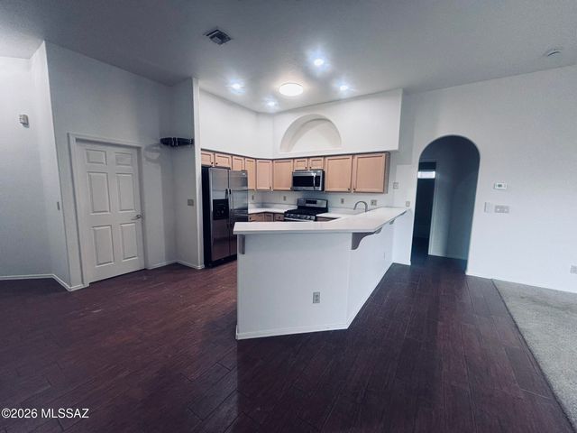 12490 N Wayfarer Way, Oro Valley, AZ 85755
