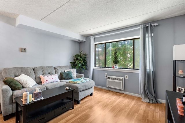 4975 Washington Street 207, Boston, MA 02132