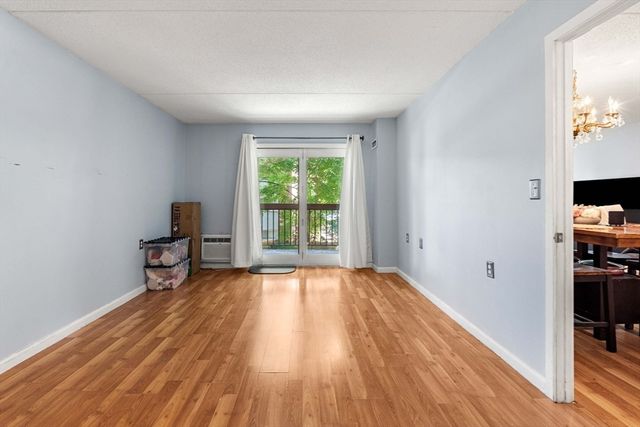 4975 Washington Street 207, Boston, MA 02132