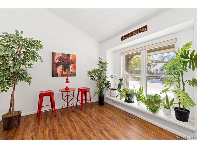8266 S Logan Ct, Littleton, CO 80122