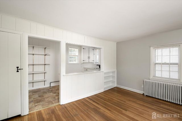 16 Station Road, Cranbury, NJ 08512