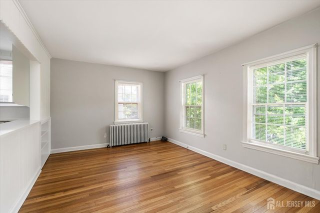 16 Station Road, Cranbury, NJ 08512