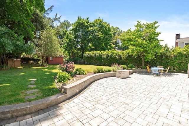 16 Station Road, Cranbury, NJ 08512