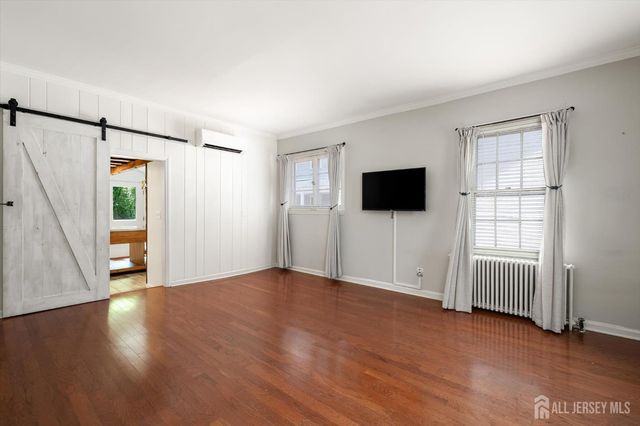 16 Station Road, Cranbury, NJ 08512