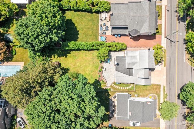 16 Station Road, Cranbury, NJ 08512
