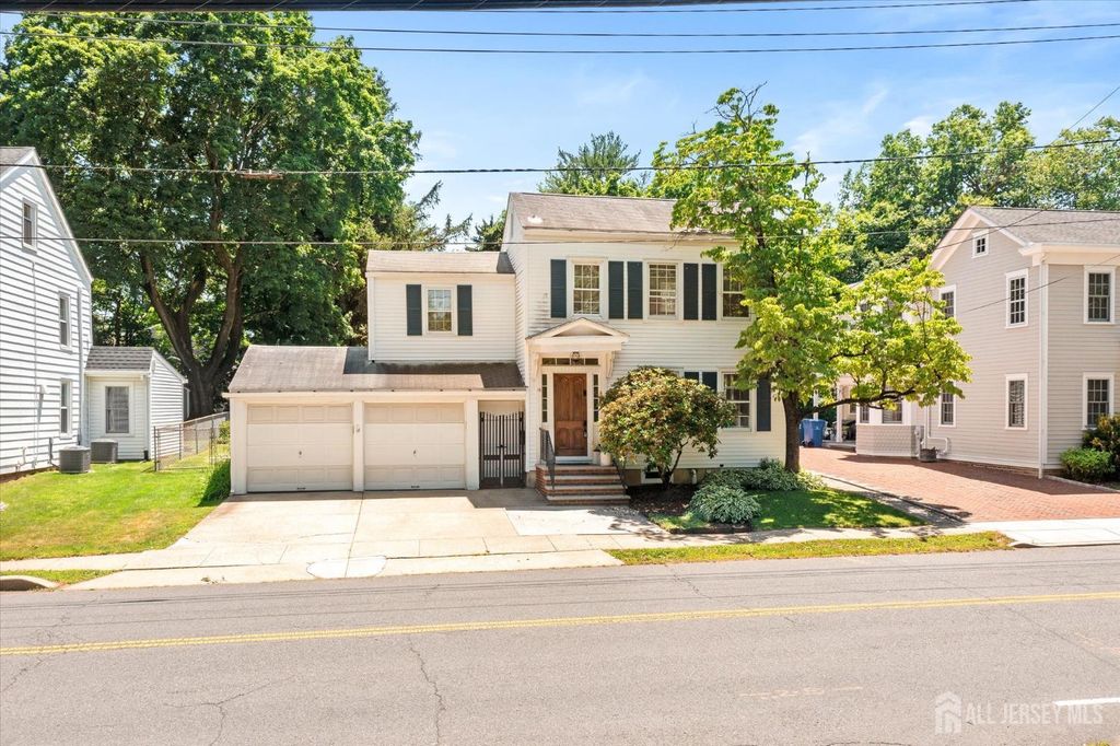 16 Station Road, Cranbury, NJ 08512