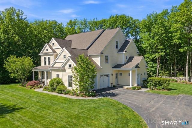 17 Bittersweet Way, Stonington, CT 06378