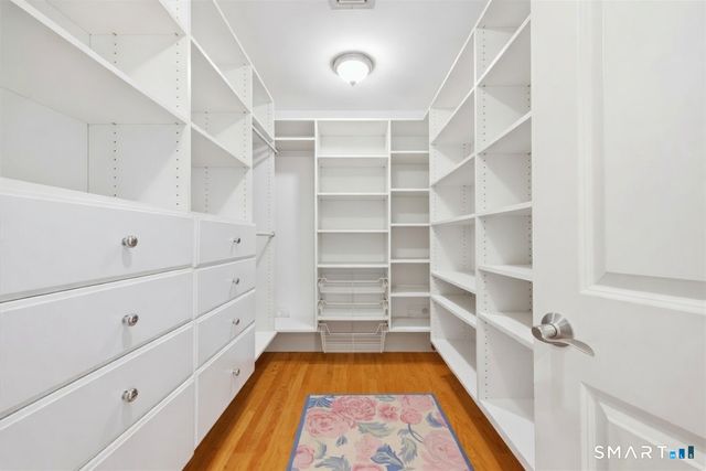 17 Bittersweet Way, Stonington, CT 06378