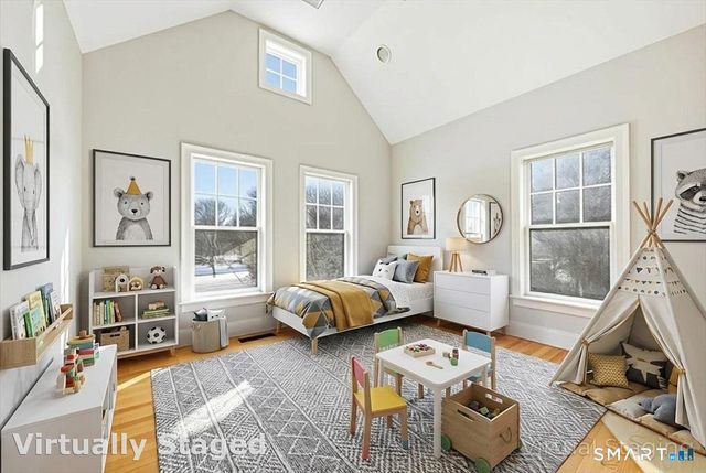 17 Bittersweet Way, Stonington, CT 06378