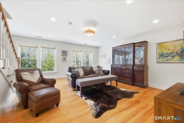 17 Bittersweet Way, Stonington, CT 06378