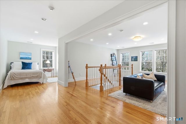 17 Bittersweet Way, Stonington, CT 06378