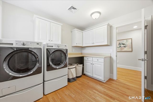 17 Bittersweet Way, Stonington, CT 06378