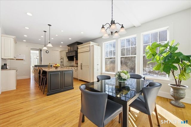 17 Bittersweet Way, Stonington, CT 06378