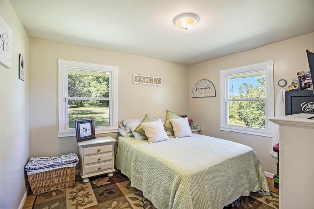 17475 W US Highway 223, Woodstock Twp, MI 49220