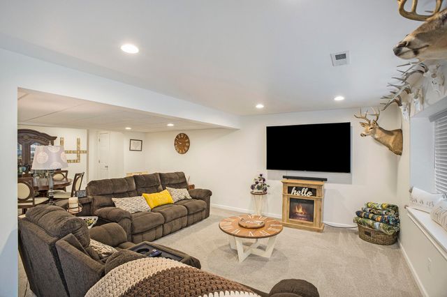 17475 W US Highway 223, Woodstock Twp, MI 49220