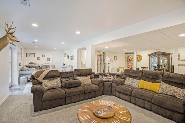 17475 W US Highway 223, Woodstock Twp, MI 49220