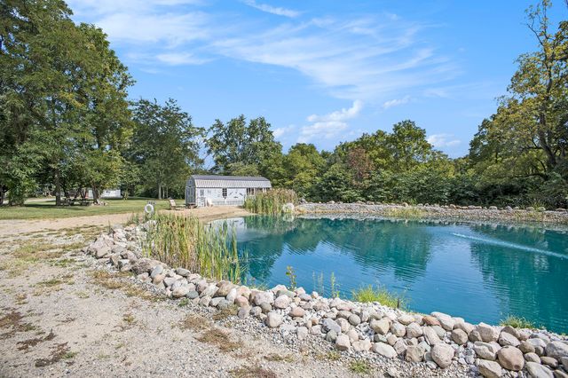 17475 W US Highway 223, Woodstock Twp, MI 49220