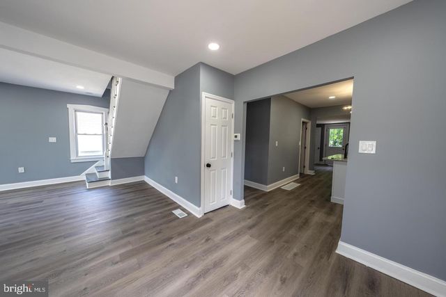 316 CLEMENTS BRIDGE RD, Barrington, NJ 08007