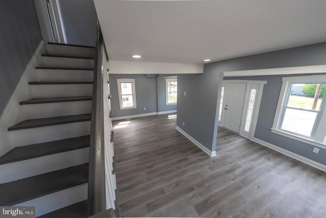 316 CLEMENTS BRIDGE RD, Barrington, NJ 08007