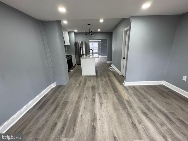 316 CLEMENTS BRIDGE RD, Barrington, NJ 08007