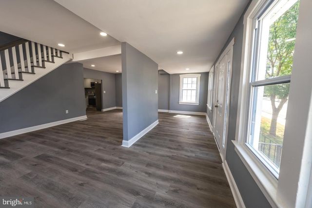 316 CLEMENTS BRIDGE RD, Barrington, NJ 08007