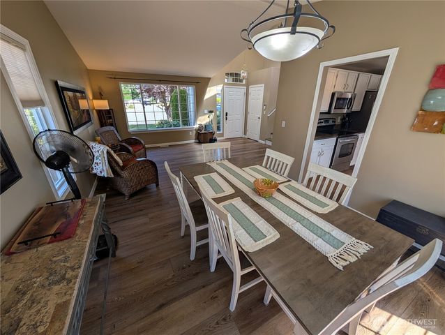26025 157th Avenue SE, Covington, WA 98042