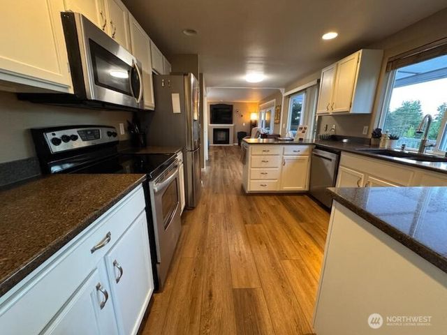 26025 157th Avenue SE, Covington, WA 98042