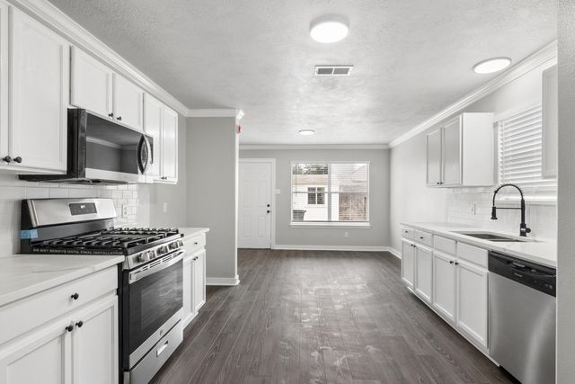 14211 Brunswick Point Lane, Houston, TX 77047