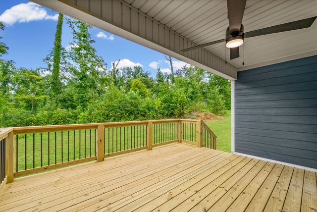 979 Bankside Dr, Clarksville, TN 37043